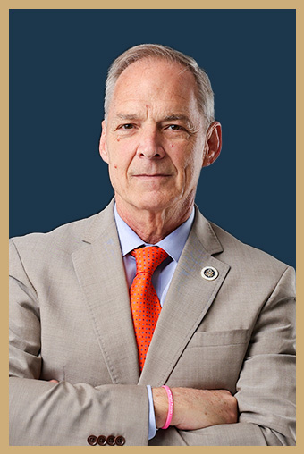 Larry McMillan